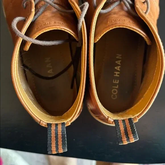 COLE HAAN Morris Leather Chukka Men's Brown Leather lace up Chukka Boots size 9